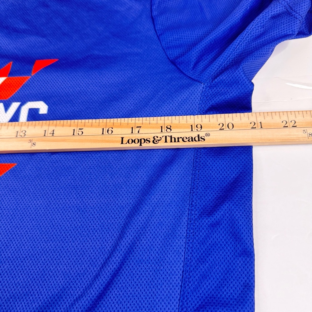 !! SOLD !!  T-Shirt Men Large Blue New York City Marathon Running Activewear Tee - Picture 9 of 11
